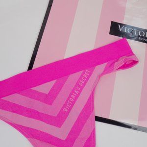 nwt victoria's secret logo no show seamless thong chevron striped
